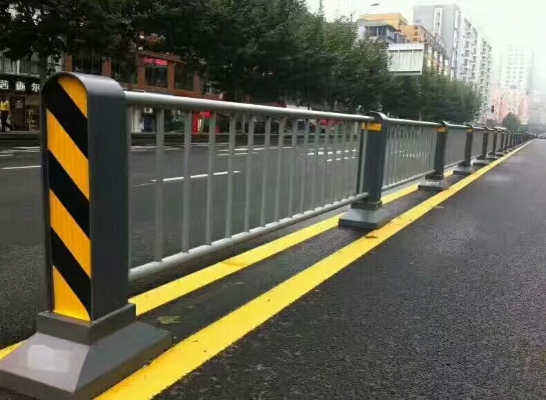 道路（lù）護欄